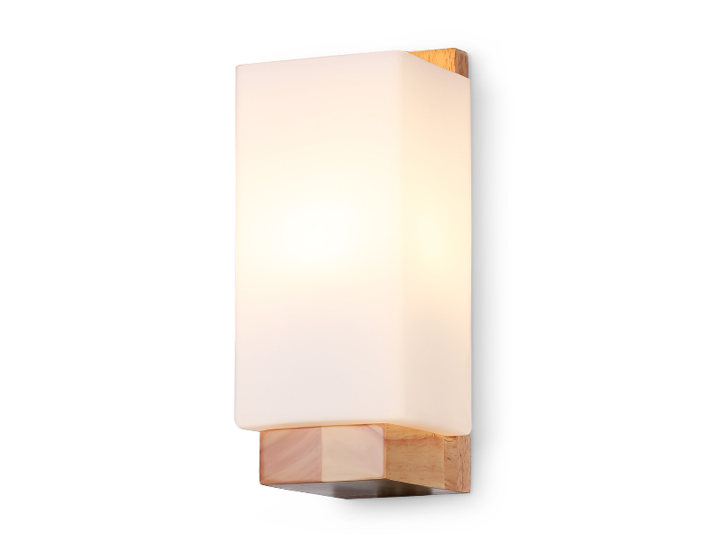 Настенный светильник со сменной лампой Ambrella Light TR83122